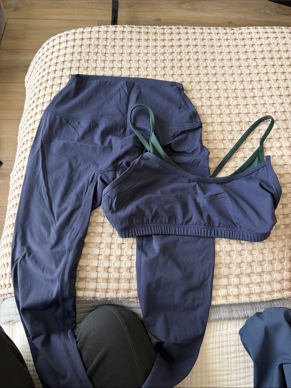 SET active navy and green set